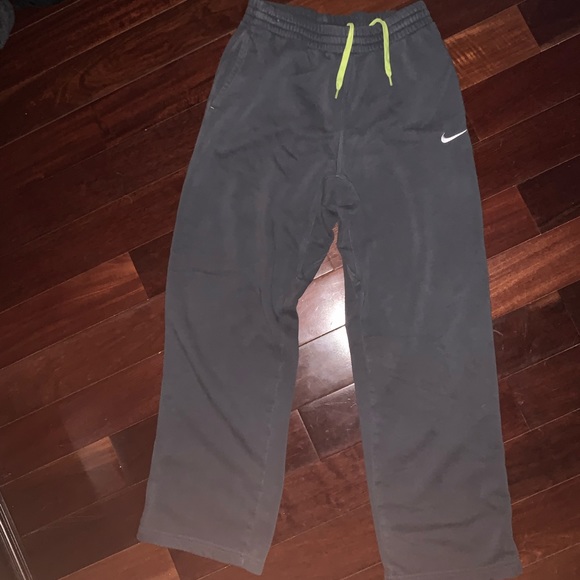 Nike Other - Men's Nike Sweatpants w Green Laces Nike Other - Men's Nike Sweatpants w Green Laces